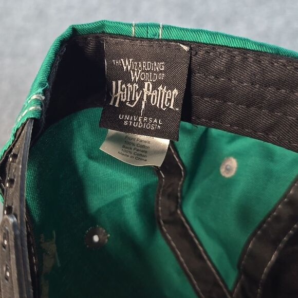 Harry Potter Slytherin Snapback Cap (OS fits most) - Picture 4 of 5